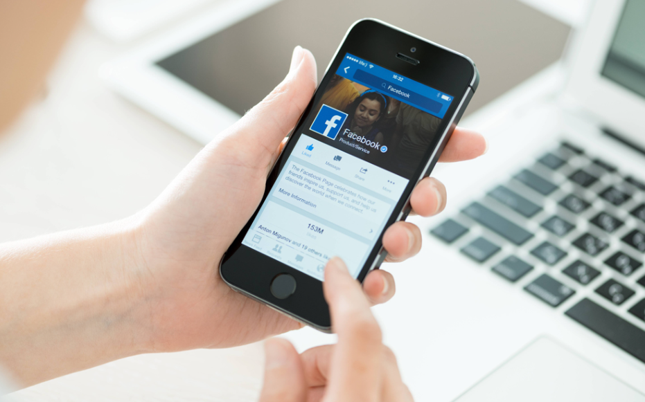 How to Customize Your News Feed for the Latest News You Care About